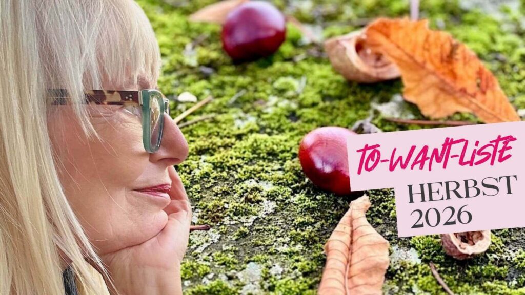 Birgit vor Kastanien im Herbst